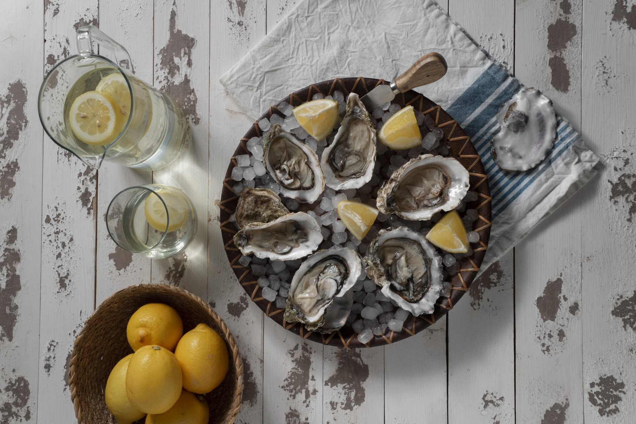 Dish Made Oysters With Citrus Ice Cubes